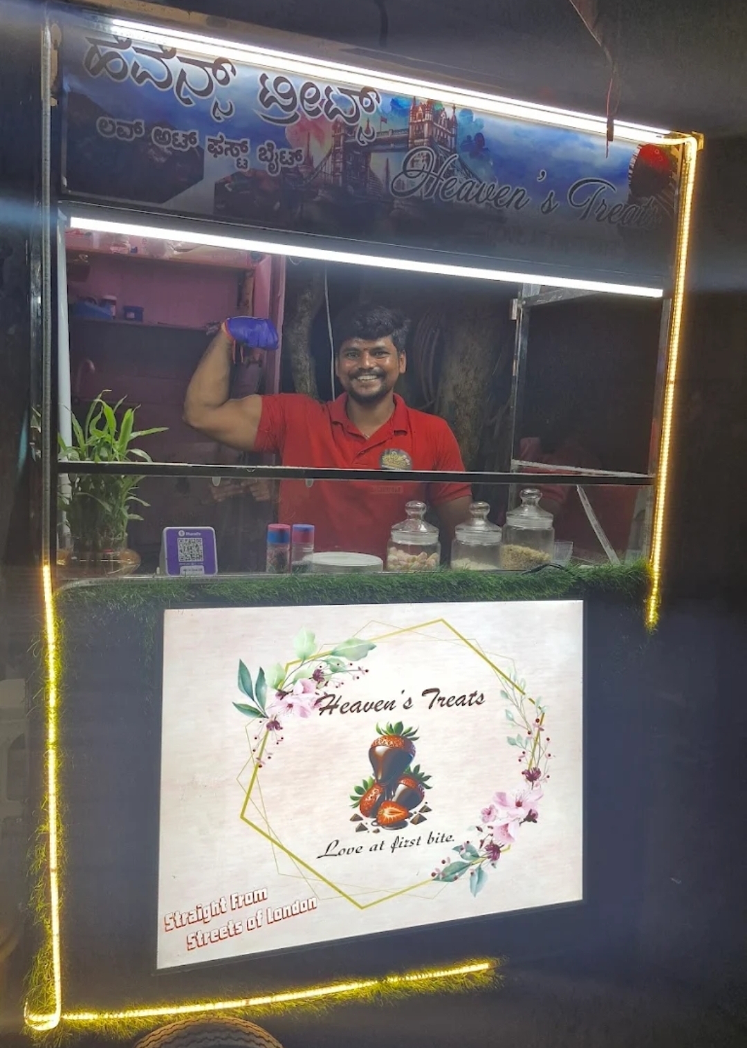 Heaven's Treat dessert stall on HSR High Street, Bengaluru